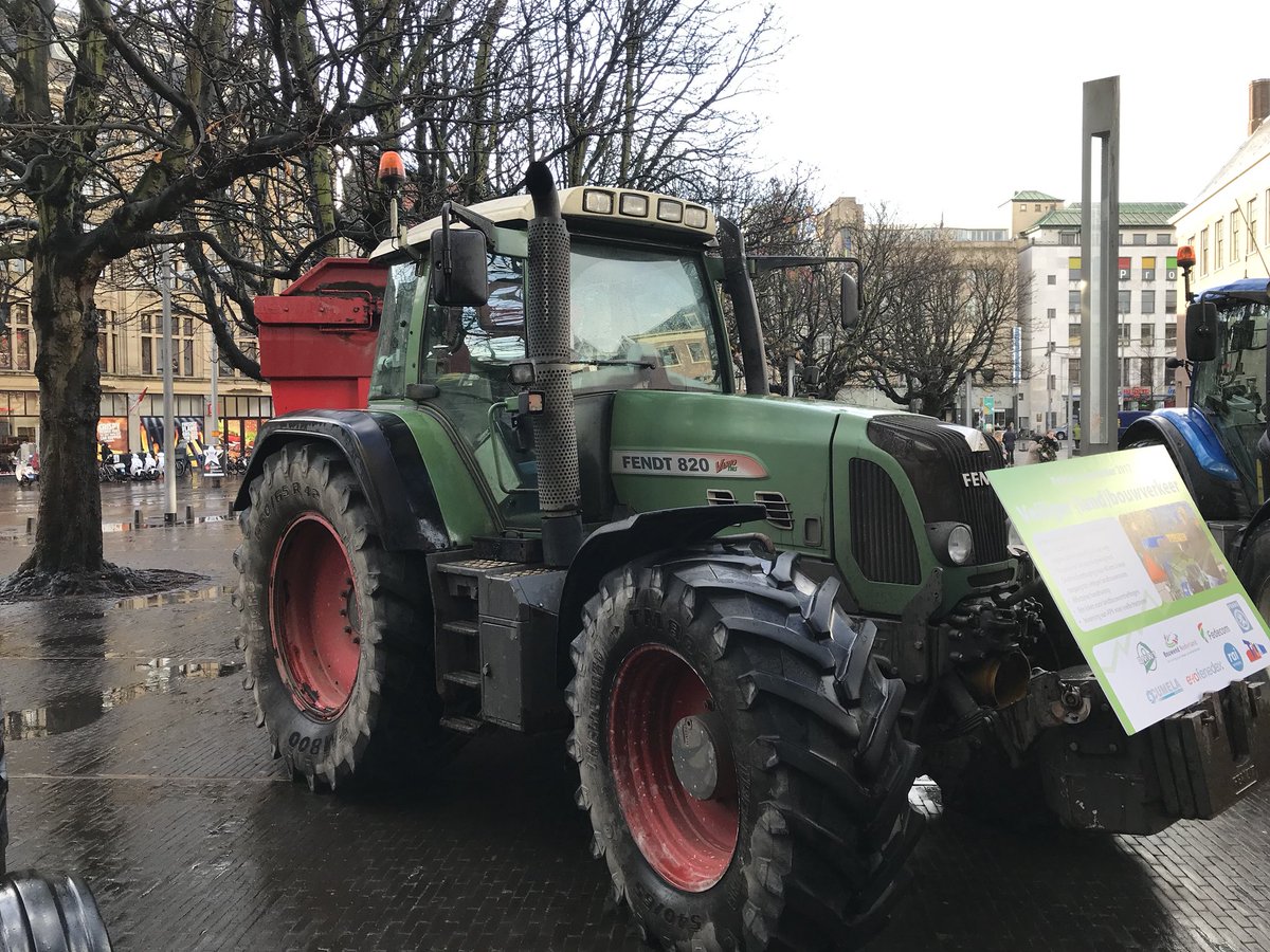 Petitie kentekenplicht landbouw voertuigen door <a href="/TLNnieuws/">Transport en Logistiek Nederland</a> <a href="/evofenedex/">evofenedex</a> <a href="/CUMELANederland/">Cumela</a> <a href="/FedecomNL/">Fedecom</a> <a href="/BouwendNL/">Koninklijke Bouwend Nederland</a> <a href="/RAIVereniging/">RAI Vereniging</a> @FEHAC @BMWTKEUR