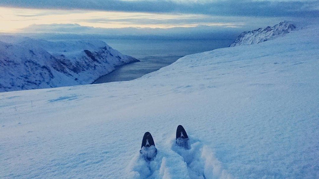VisitNordfjord's tweet photo. Winter at Stad ❄ #Hoddevik #Selje #Nordfjord #allinonefjord @visitnorway @fjordnorway #skiing #travel 📷 @seljekommune https://t.co/fcykGjxzAT https://t.co/7eRotCljGB