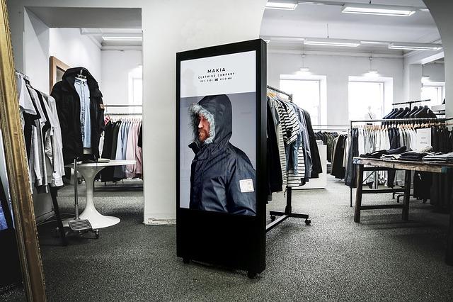 xynage's tweet photo. #Transform your #retail space with brilliant LED display that impresses, inspires and triggers your customers to stick around and spend. https://t.co/bvJ0SwRMcs

#DOOH #Retail #marketing #IoT #OOH #Ads #digitalsignage https://t.co/orCsuQkc52