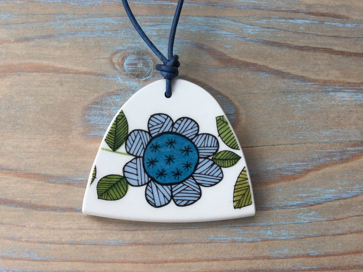 Pretty Fragmented tweet media