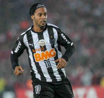 lancenet: Ronaldinho Gaúcho se afilia a partido de Bolsonaro e será candidato a senador lance.com.br/fora-de-campo/…  #TimBeta