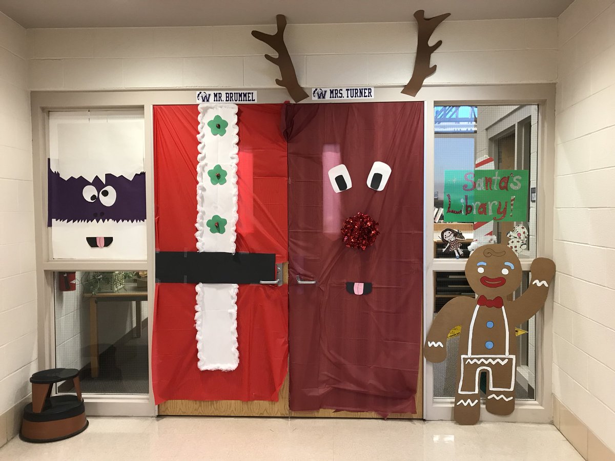 @WSDLibrary - My, what beautiful doors you have!! #CreativeLibrarians #WilmoProud