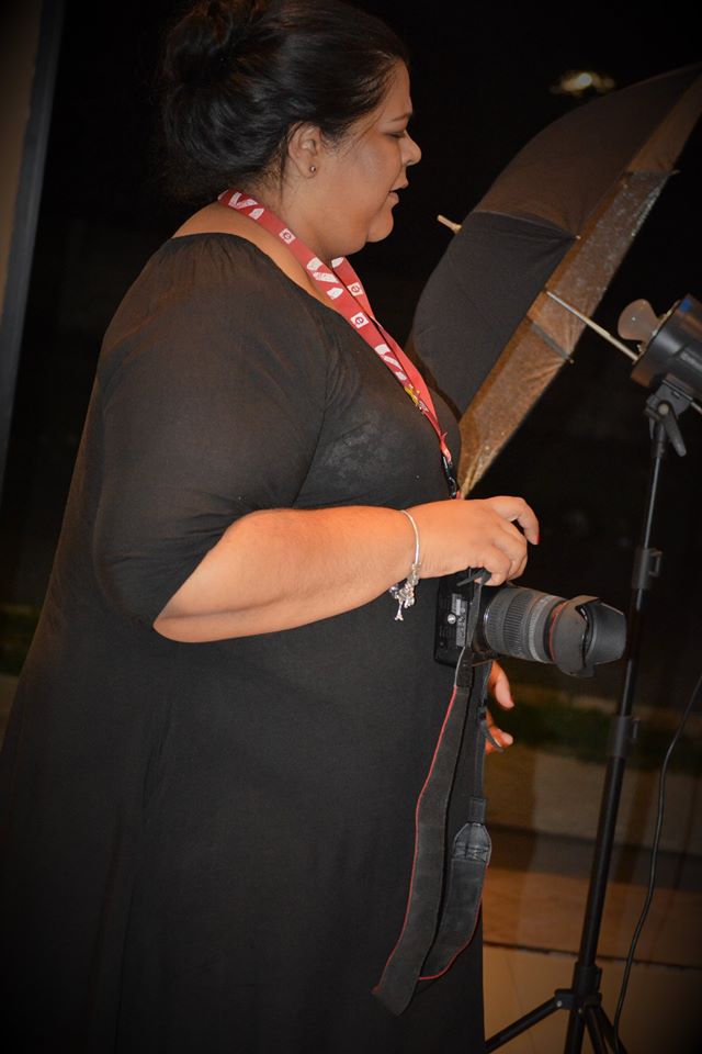 GraceImpactZA's tweet image. Every lady received a printed copy of a professional photo sponsored by Roschelle Naidoo's #TrinityStudio to help them see their beauty and strength and crown them with dignity. 

#16DaysofActivism 
#NotInMyName 
#Dignity 
#Newlands
#Joburg