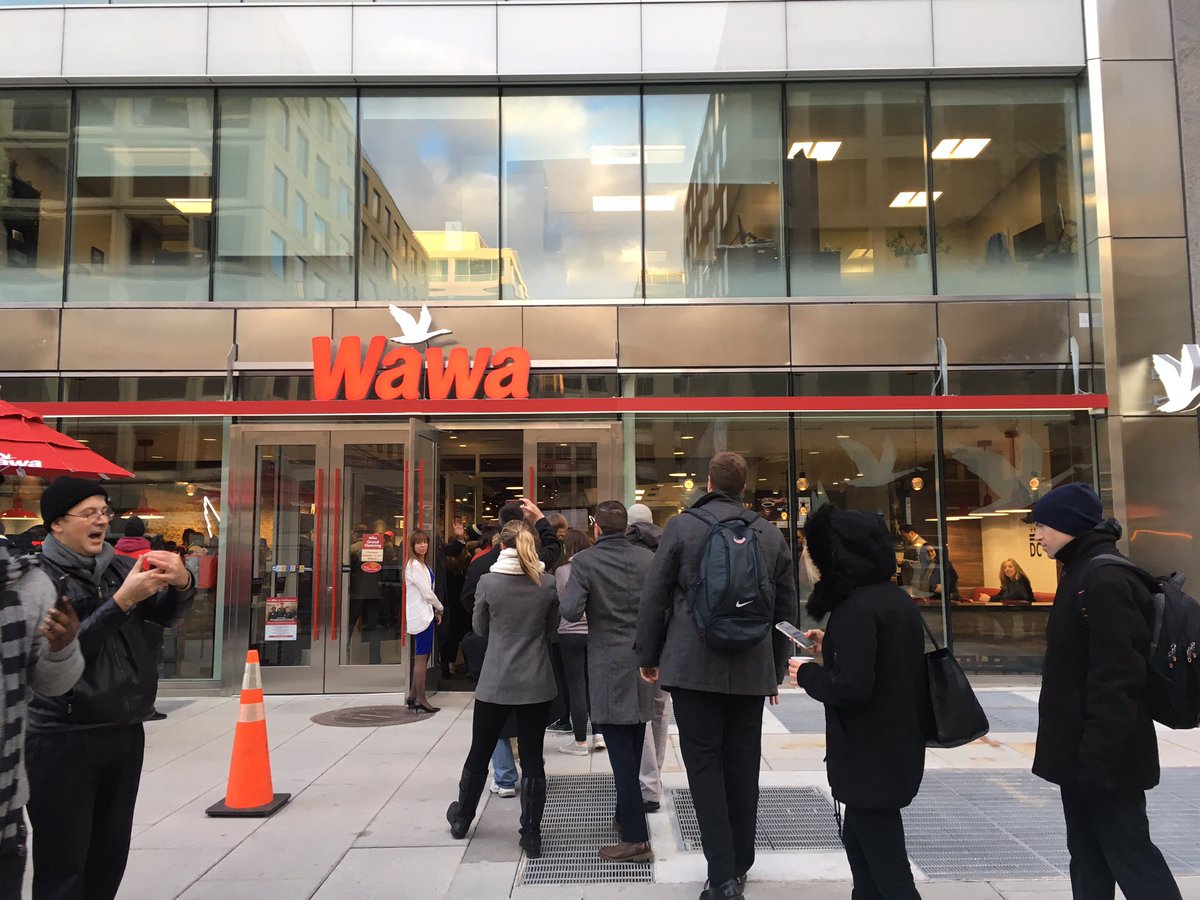 GoldenTriDC's tweet photo. #WawaInDC is officially open and serving up hoagies and free coffee this morning in the BID. Congrats to DC's very first @Wawa! https://t.co/ZgohOLe0xE