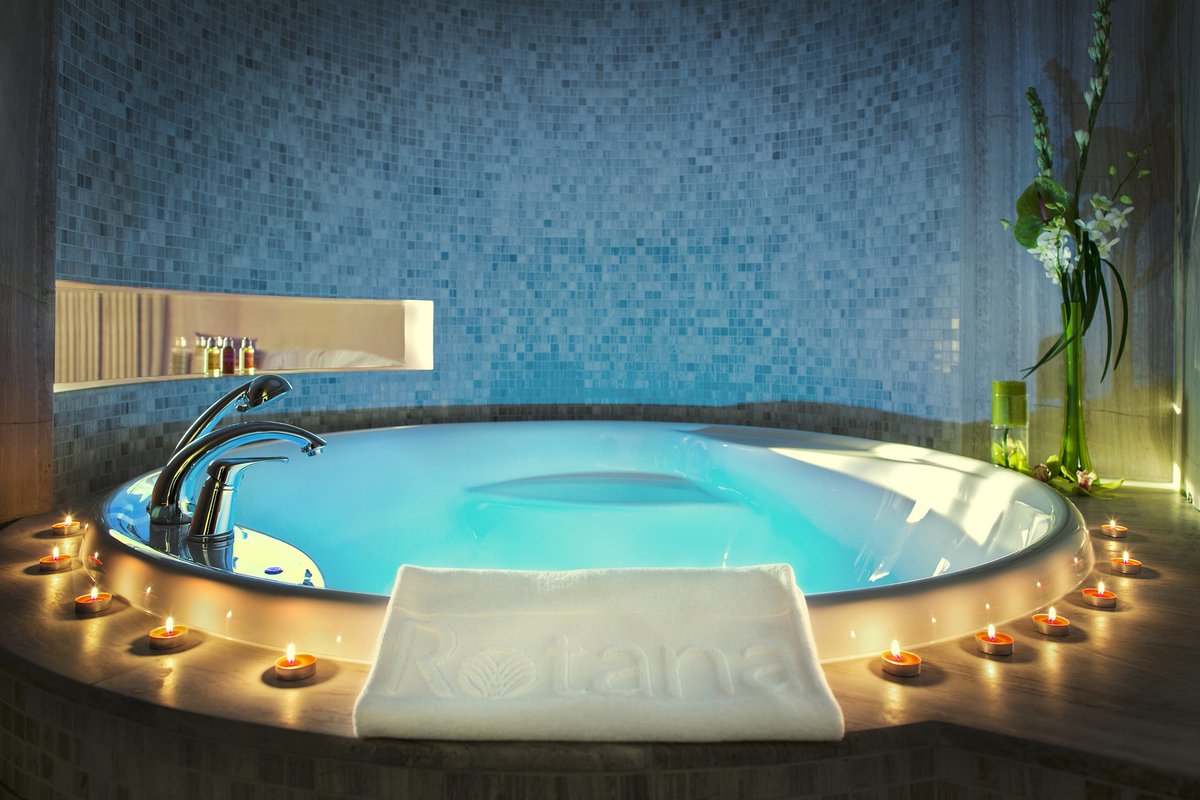 Rotana_Hotels's tweet photo. Your Weekend Escape at @ARTRotana. Learn more at https://t.co/tBi3C61GWu
#Rotana #RotanaHotels #RotanaTreasuredTime https://t.co/qJXRAWEiyH