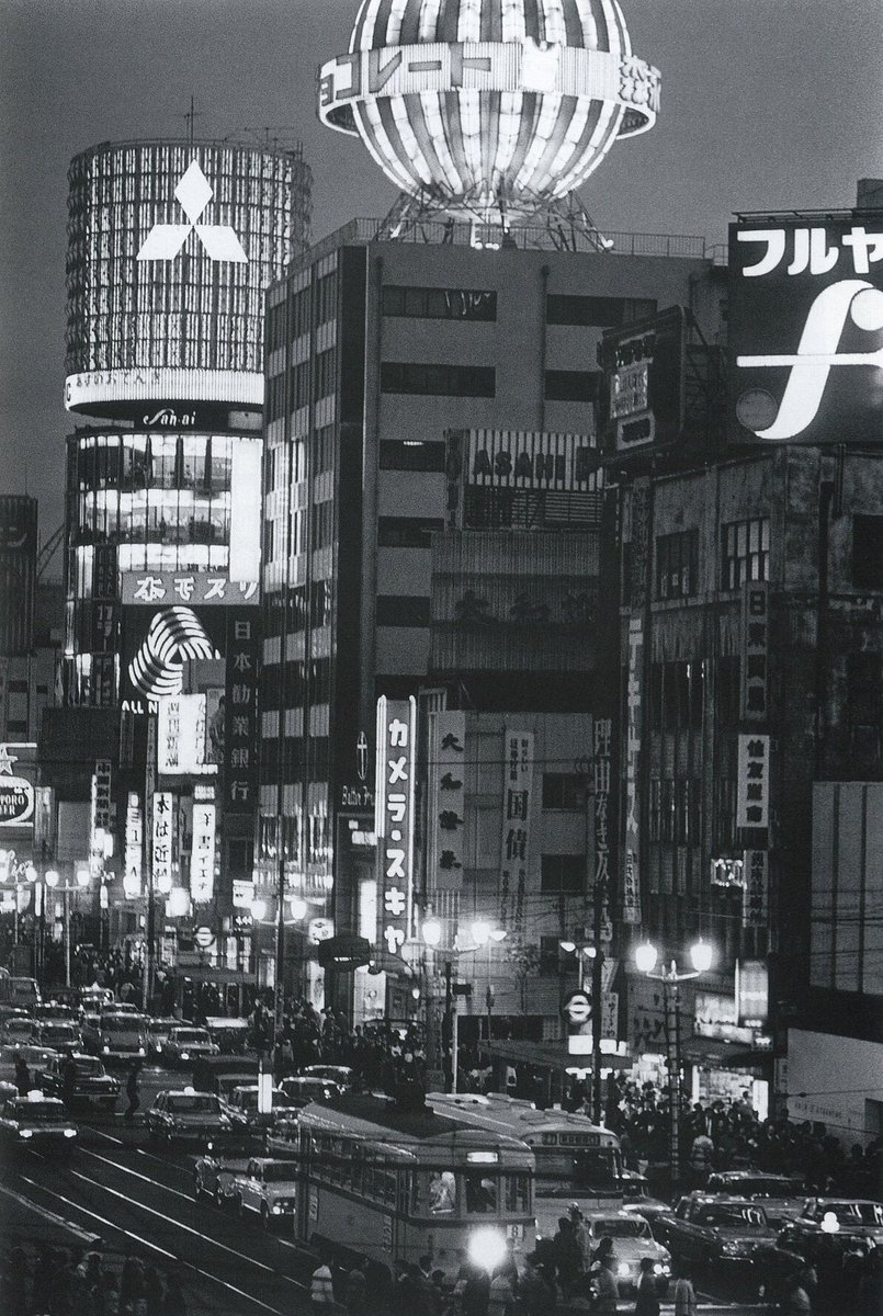 昭和20年5月25日の空襲で銀座天金は5丁目の店舗を焼失、戦後は6丁目 