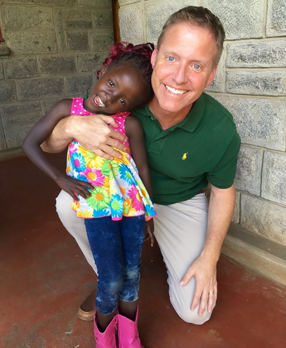 NaomisVillage's tweet photo. A little Hope to brighten your day! 💖 #HOPEbegins #ThoseBoots #ThatSass https://t.co/TCA1CDfTVf