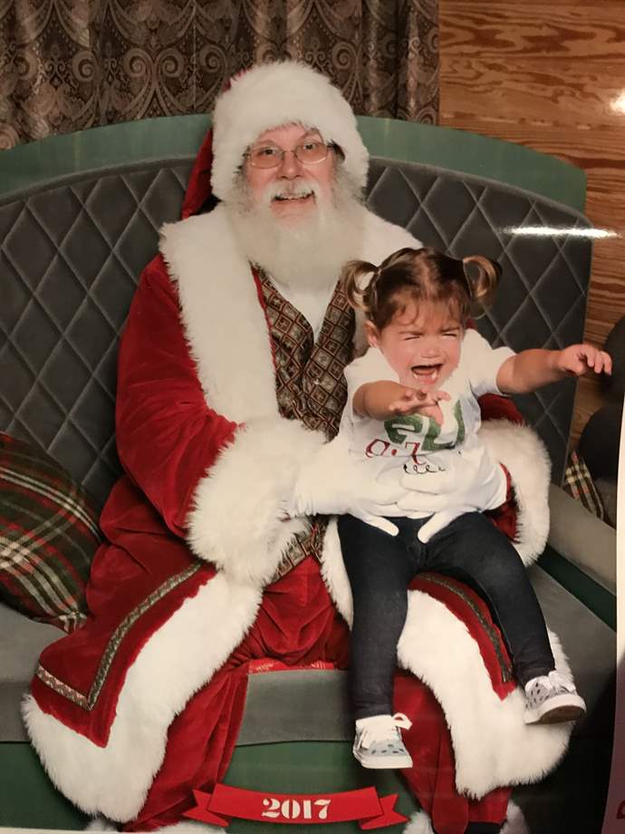 klcrone's tweet photo. One of my favorite @PaycorInc traditions is sharing holiday cards and photos on our intranet - the COR, . There seems to be a theme this year! #9DAYSOFPAYCORCHEER https://t.co/YwFTryoPqj