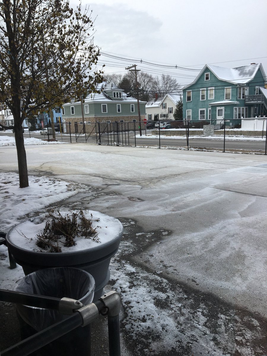 CYNH_Hawks's tweet photo. Brrrrrrrr...it’s cold outside, but our students are warm inside and ready to learn!! #cynh #makebetterhappen https://t.co/yrqBsnDzG3