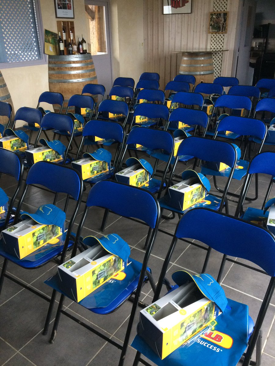 #Dekalb vous attend au coin du feu pour vous présenter ses variétés et nouveautés #Corn #Monsanto #Innovation