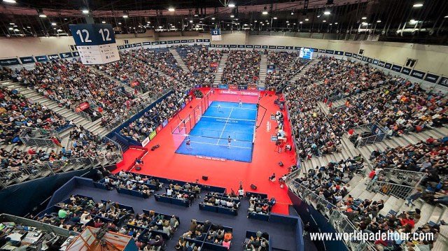 SERDeportivos's tweet photo. SORTEO PADEL | Sorteamos 1 entrada doble para la FINAL del @WorldPadelTour este domingo, que se disputa en el Pabellón 10 de Ifema. Para participar RT este tweet y síguenos. #AlPadelConSERDeportivos https://t.co/uGZleua1jI