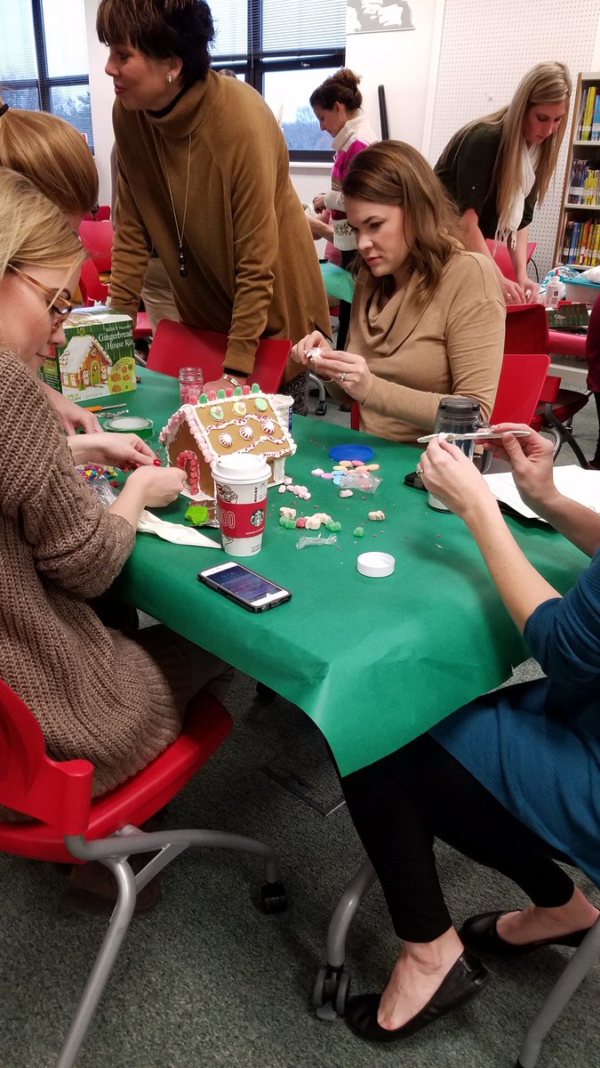 #GingerbreadHouseMaking #AnnualTradition #TeamBuilding @JanaCParker @LongFlyers