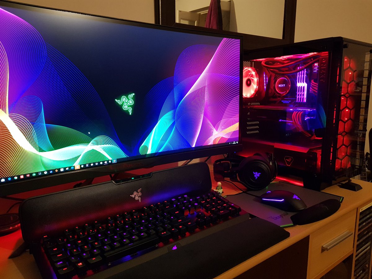 I am a <a href="/Razer/">R Λ Z Ξ R</a> fanboy :)