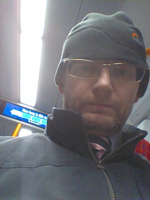 JonFray's tweet image. Waiting patiently for first trip on a new @SW_Help train  #Class707 (?) Desiro City. 20 minutes late before starting