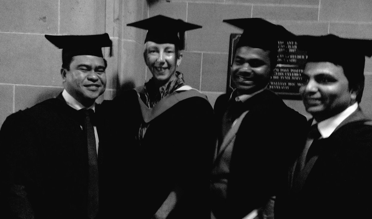 Well done to everyone today #graduation #Bangor2017 Wishing you all a Merry Christmas @llobrerawil74 <a href="/shiebujoseph/">Shiebu Joseph</a> <a href="/jai_josily/">josily jai</a> Jai John &amp; all 2.14 @SHSBangor cohort