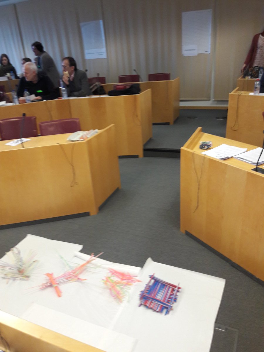 hildedeman's tweet photo. Mooi teamwerk van de cursisten Disability Management Riziv..om een opvangnet voor een ei te bouwen.. https://t.co/HeF4Nq75fp