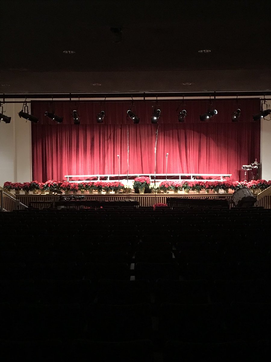 FerreiraDan83's tweet photo. Ready for our Winter Concert! Come check it out at 7! Free admission but please bring an unwrapped gift for Toys For Tots Drive! #WooliePride https://t.co/ia1aQjQyG3