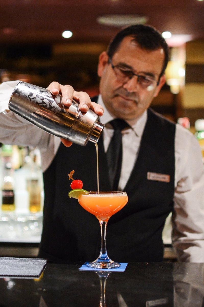 Let Antonio surprise you with his astonishing cocktails at La Terrasse #byDonCarlos 🍸