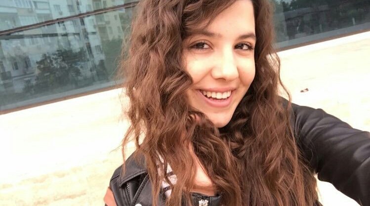 Simge (@delidolusimge) on Twitter photo 