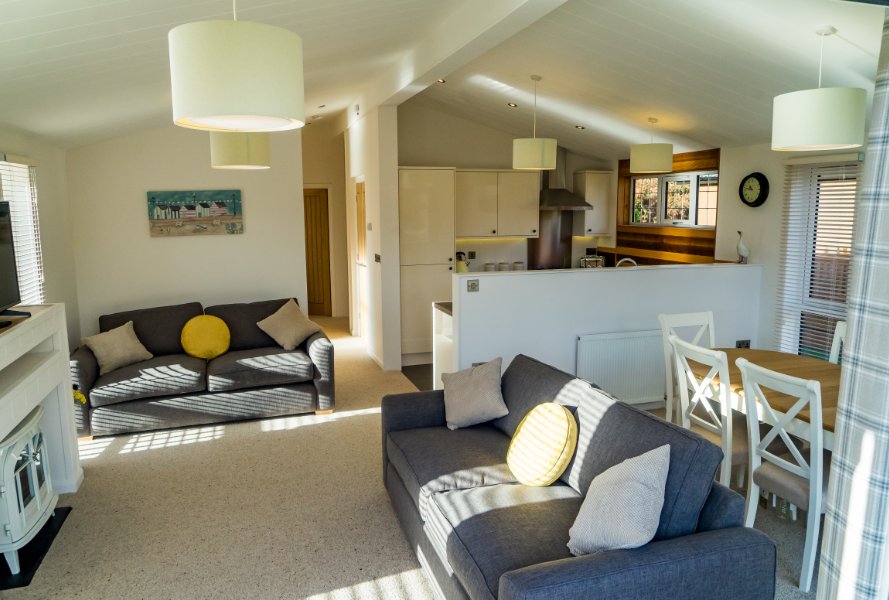 Lakeviewlodges's tweet photo. Our new #ShowHome is ready for viewing and we maybe biased but we think it's beautiful! https://t.co/lVulnvaoCx https://t.co/fmFSIU0O0R