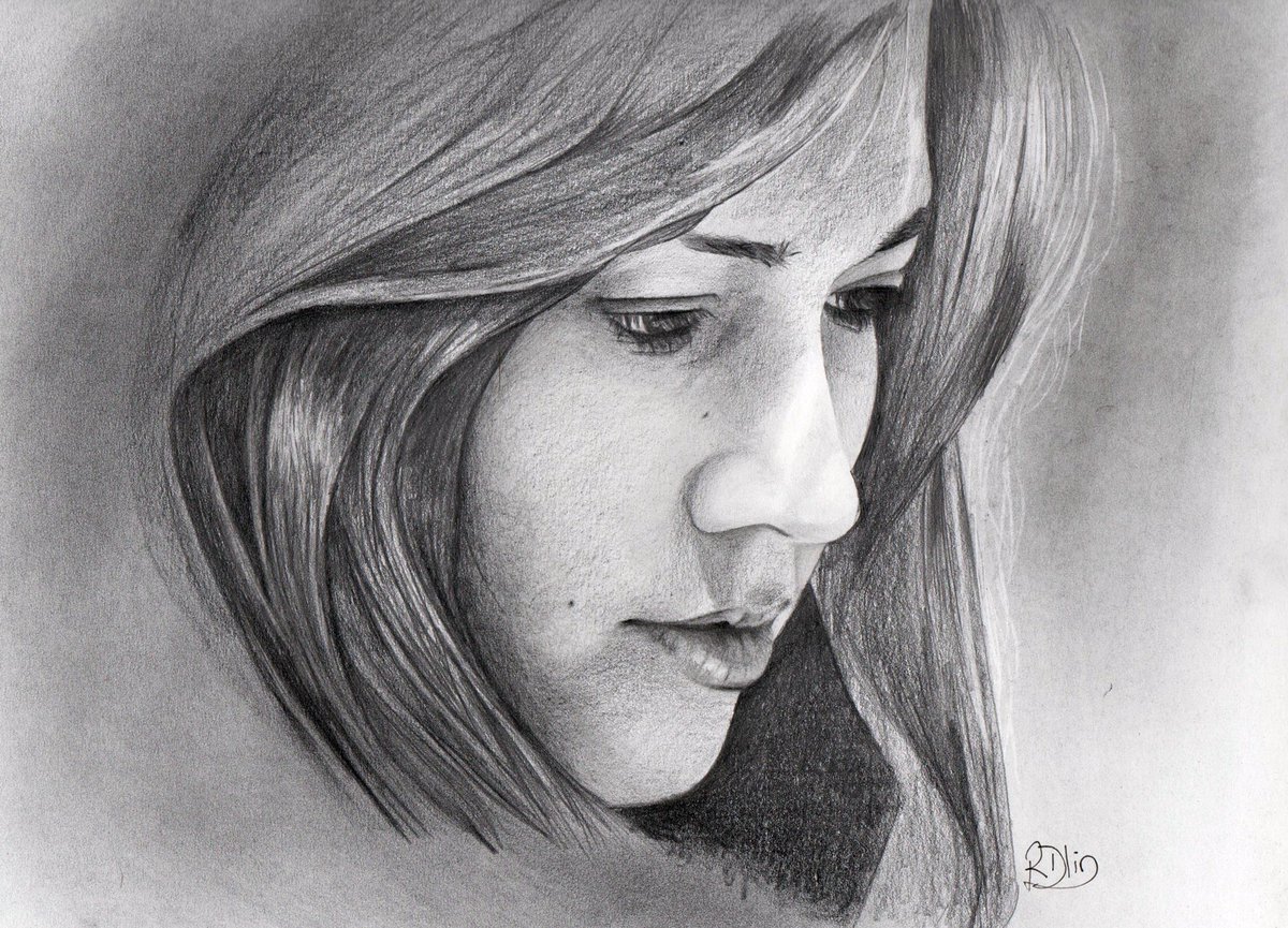 studiodlin's tweet image. My latest drawing. Talented #indieartist @RaniChatoorgoon. I am inspired by her music, which I listened to while working on the portrait. Hope you all like the drawing! #art #drawing #sketchbook