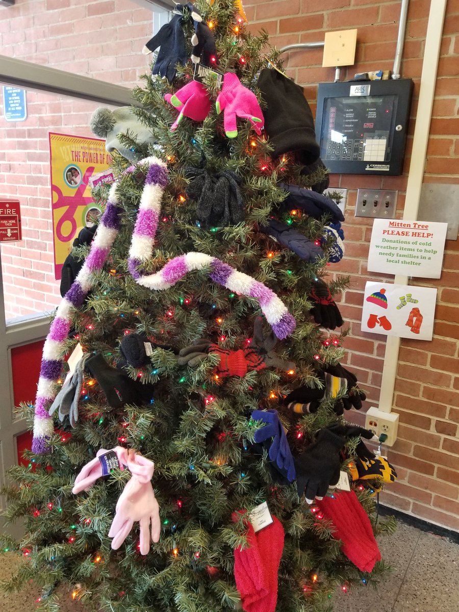lmussini1's tweet photo. Tis the season of giving at MRMS! Family adoptions, canned food drive and mitten tree @MRMSlions @BCPScounseling @willbateszone3 @CbyersChristina https://t.co/coxfb7JTxK