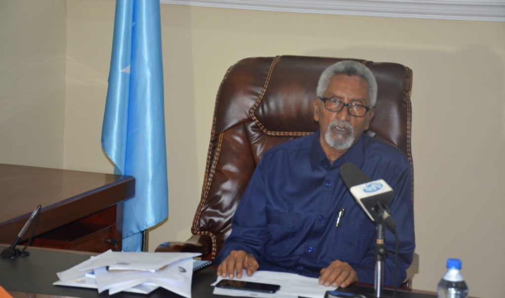 Aqalka Sare Oo Dalbaday Joojinta Ka Qeyb-galka Shirka Goleyaasha Sharci-dejinta Dalka… faafreebmedia.com/2017/12/14/aqa…