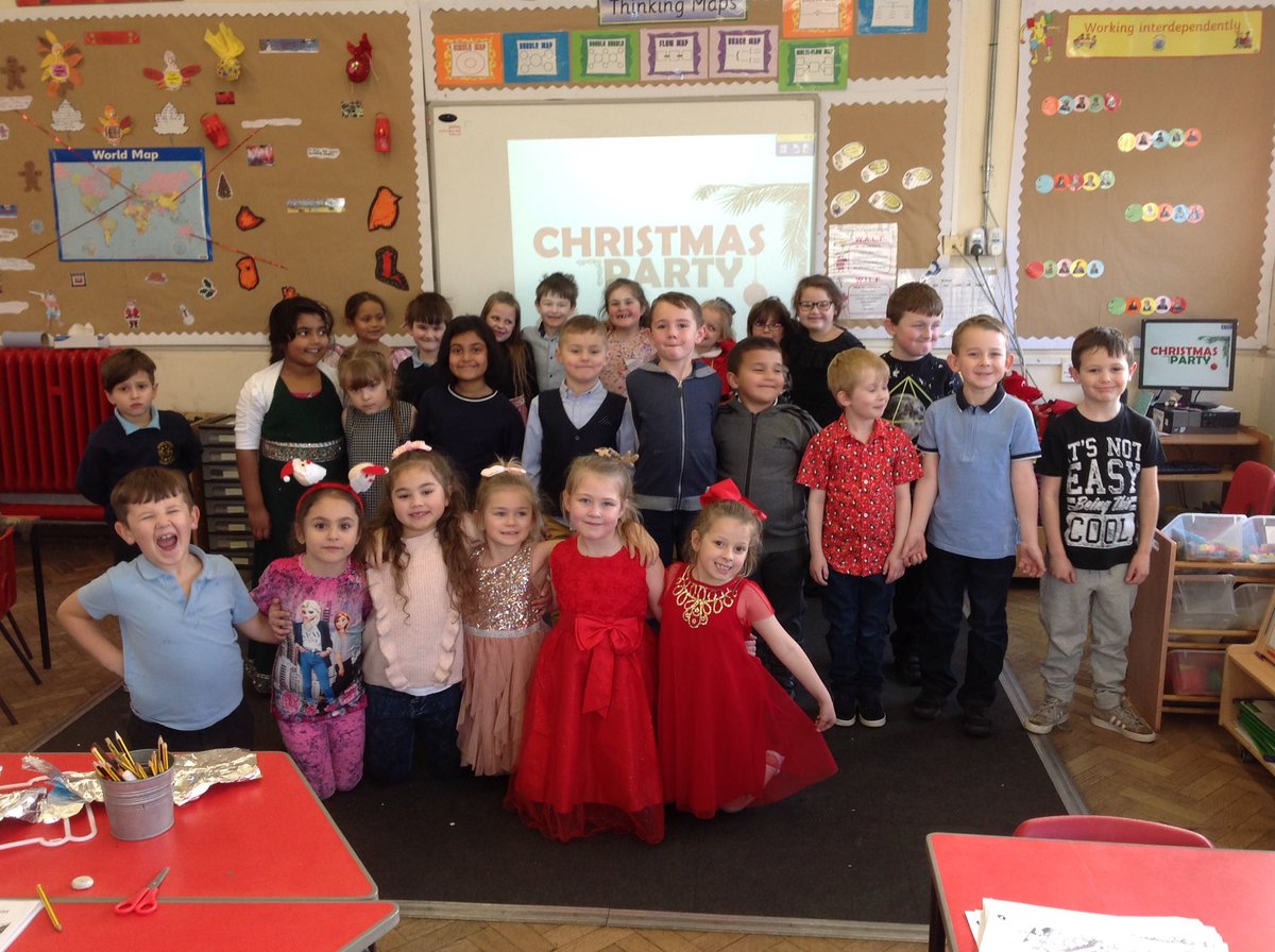 BadenPowellPSY2's tweet photo. All ready for the Christmas party.🎄⭐️y https://t.co/SieUMgg2tm