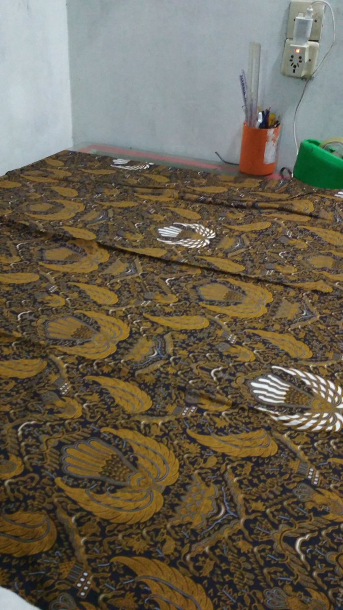 UntoroWardana's tweet photo. Kain batik halus
Bahan katun primishima
Uk 225 X 115
Harga 75.000
Wa 085325209168 
#batik #batikkantor #batikpastel #kain #seragambatik #batikjogja #dresspanjang #batikhijab #batiksolo #batikmurmer #batikmomandkids #batikmodern https://t.co/DGOHN0iXih