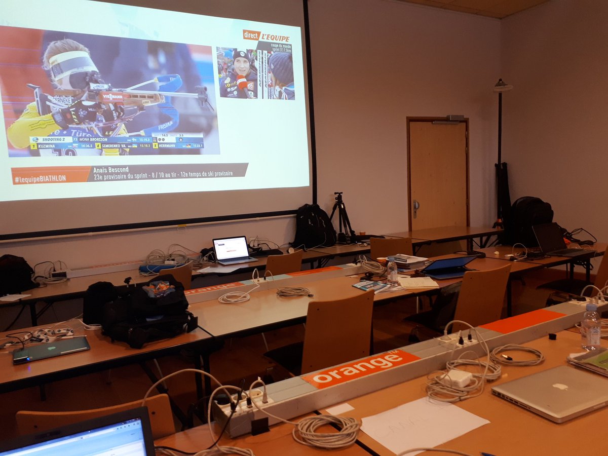 biardd's tweet photo. Le @BiathlonALGB c'est partiiii 🏁 @OrangeAuRA et #orangeeventsolutions heureux partenaires numériques avec relais 3G/4G spécial, Wi-Fi pro partout, DSLAMGE fibrés double parcours haut-savoyard, et une équipe support rompue aux événements mondiaux comme #ALGB17 👍 https://t.co/OUFNJCVfmw