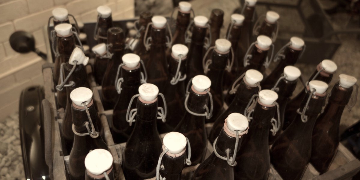 Time machines aren't a thing yet (thanks for nothing, science!). But we'd build one just to drink these 9 historic beers: thebeernecessities.com/9-historic-bee…
📷 Thomas Quine