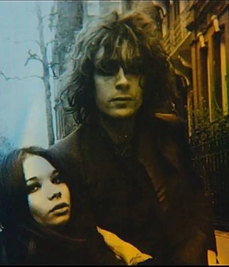 PsychedelicMag's tweet image. RIP Iggy "The Inuit" Rose (14th December 1947 - 13th December 2017). Syd Barrett and Iggy Rose in Earls Court, 1969.