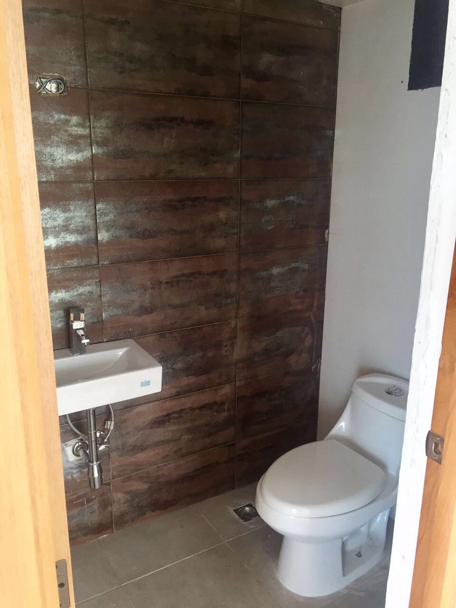 AlquivendPronto's tweet photo. Penhouse, en el Sector El Millón, Sto. Dgo. DN.
4 hab. con sus baños, cocina amplia, balcón amplio, ascensor para nueve personas, planta full, portones eléctricos, vigilancias por cámaras…
Para más información puedes contactarme a los teléfonos: 809-901-2513/809-264-9191.- https://t.co/r1zi1IdweK
