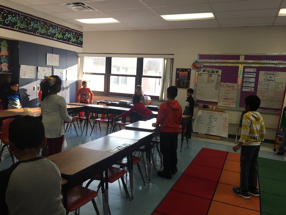 No gym, no problem! Teaching the second graders Silent Ball! <a href="/SBSDBA/">Brunswick Acres ES</a> <a href="/PE_carlson/">Heidi Carlson</a> <a href="/staceyta/">Stacey Ta</a> @LauraCervino <a href="/johnhardingsb/">John Harding</a>