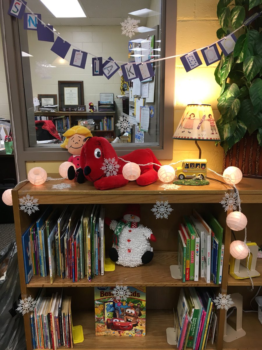 LBNELibrary's tweet photo. Snowflake Book Take for grades K-2 today, grades 3-5 tomorrow! Great opportunity to get βnewβ books before the holidays! #lbne #readerbees https://t.co/FpRY5GulZv