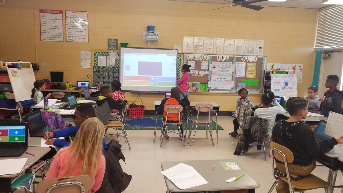 JenHoward313's tweet photo. Oh #Kahoot how we ❤ you!!! #cmes_tech #cmes_CUBS #cubpride https://t.co/SOeF70Fddy