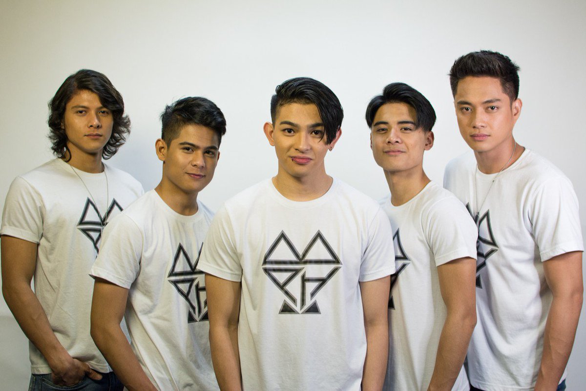 voicepoints's tweet photo. Vote @BoybandPH for Pinoy Group Performer of the Year #VoicePointsSocialMediaAwards2017 here: https://t.co/rnS1J0IsYe https://t.co/fX0yoX4FFS