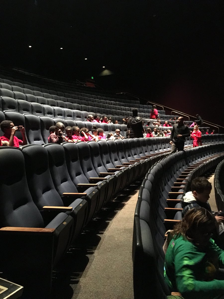tribble1stgrade's tweet photo. First show!!! Journey to Space! @HendleyES @awidercircle https://t.co/uBRlBAX7qE
