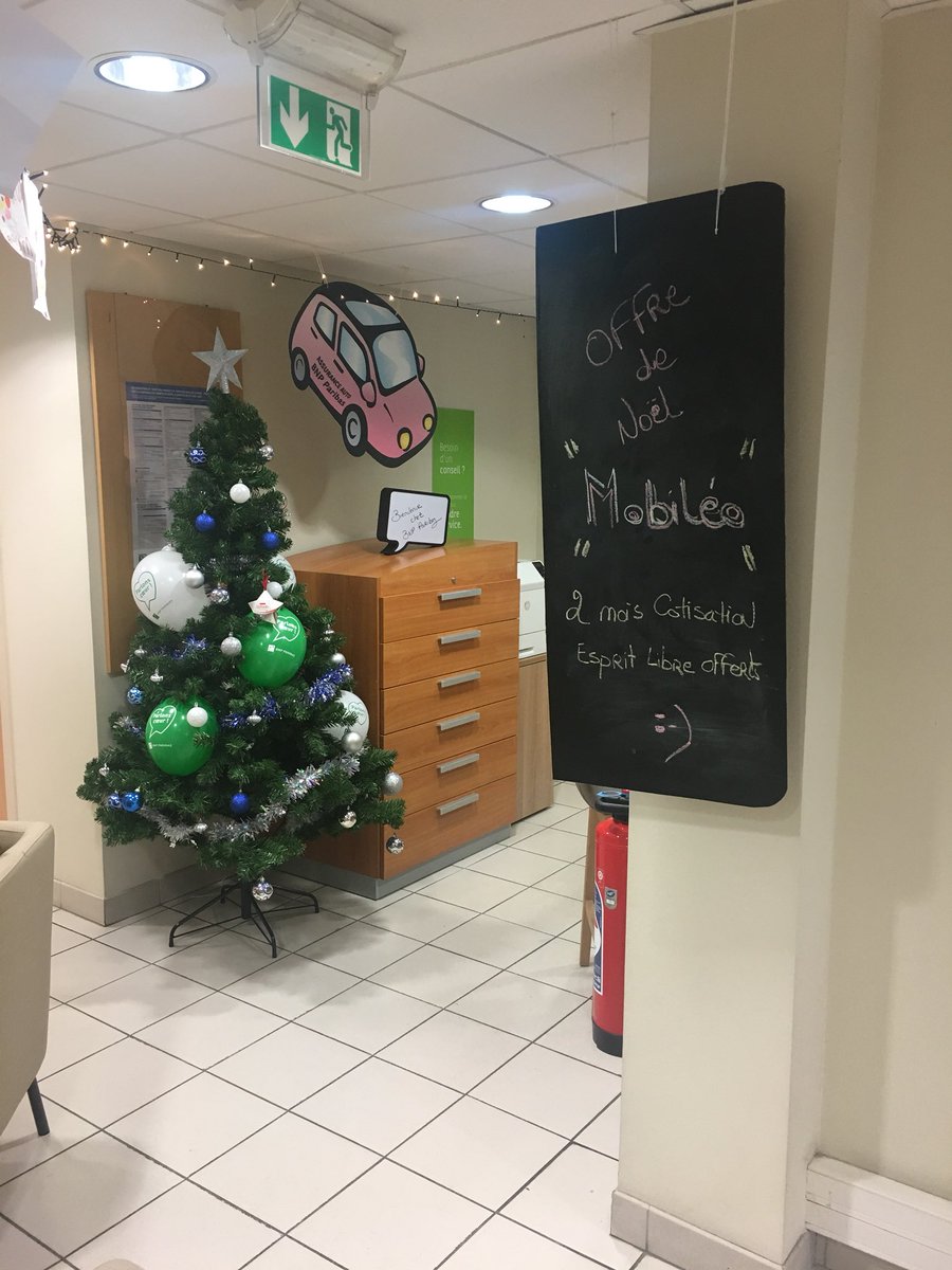 cyriell54857428's tweet image. Cest Noël à l’agence de Torcy vous êtes tous les bienvenus #torcy #noel #preferenceclient #bddf #drrpidf