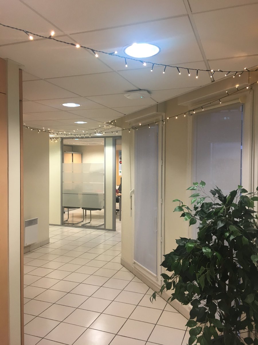 cyriell54857428's tweet image. Cest Noël à l’agence de Torcy vous êtes tous les bienvenus #torcy #noel #preferenceclient #bddf #drrpidf