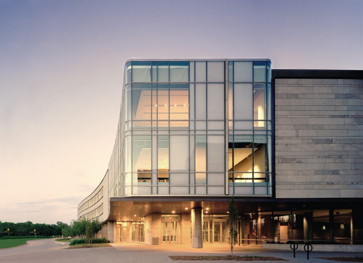 SchulichSchool's tweet photo. #Schulich's #BestOf2017 #3 - Ranked #1 in Canada by @Forbes, #CNNExpansion and @CorporateKnight! Find our full 2017 rankings here: https://t.co/IaKVJb9YXm #BestOfYU #Top10 https://t.co/N99zqaYwKv