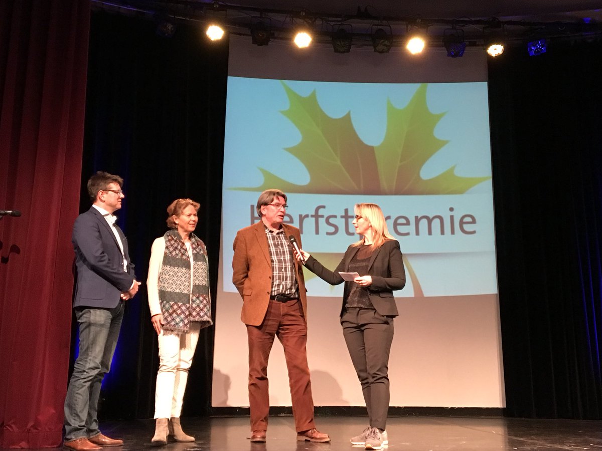 Aanwezig bij de uitreiking van de Herfstpremie van <a href="/Fonds1818/">Fonds 1818</a> en <a href="/leidschdagblad/">Leidsch Dagblad</a> ! Voorzitter jury; “veel aanvragen uit Duin- en Bollenstreek”!