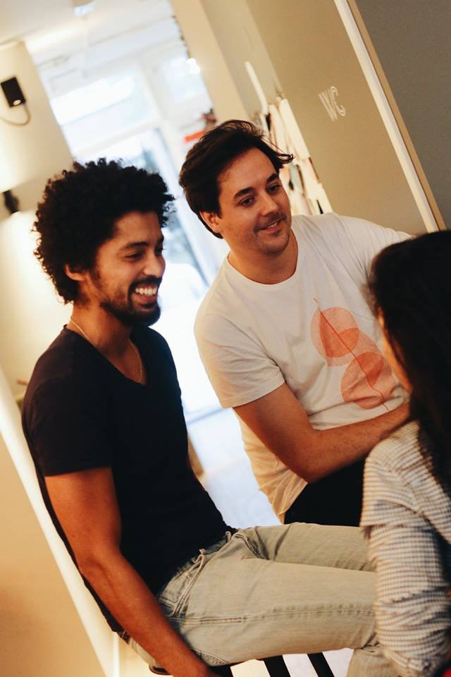 #ThrowbackThursday

Vorige maand lanceerde we met <a href="/ourGreenStory/">Greenstory</a> ons limited edition FAWAKA GreenBook op een bijzondere poetry middag gehost door de enige echte @GPBonevacia