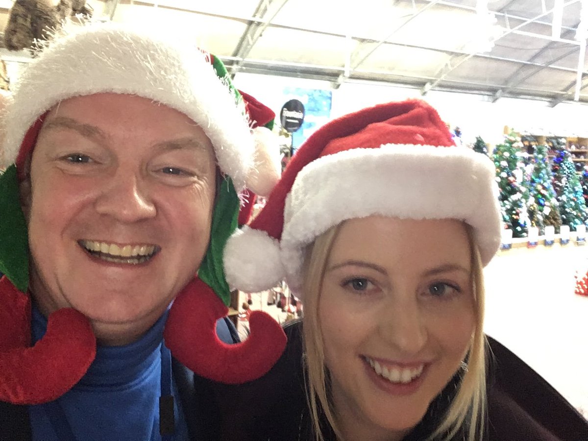 Have your selfie a merry little Christmas <a href="/Simpsonsgarden/">Simpsons Garden</a> ☃️❄️🎄