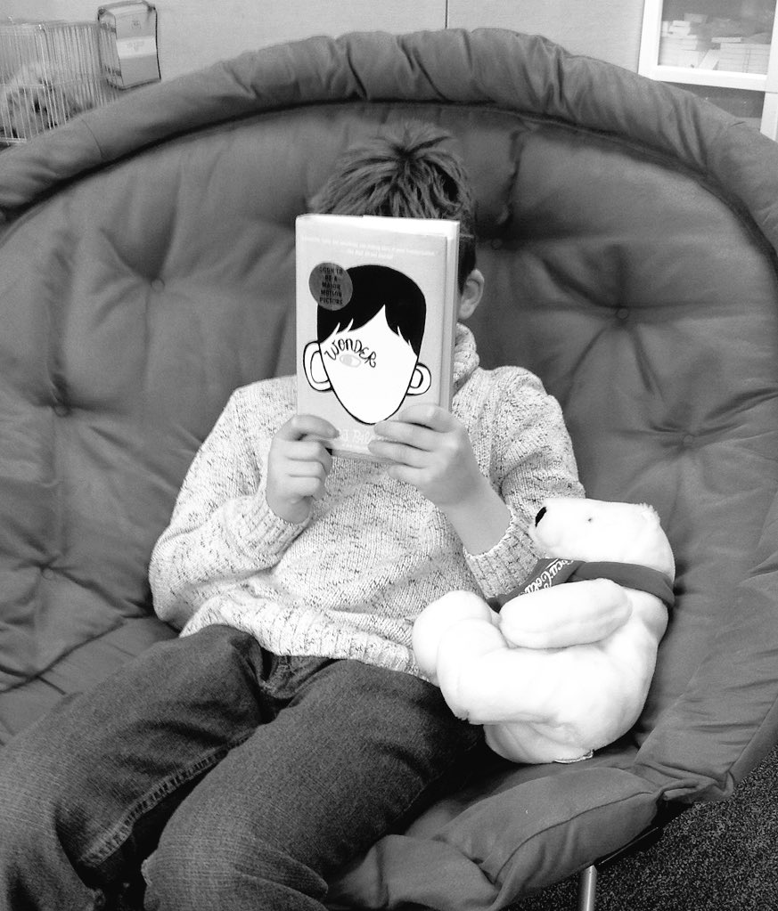 Mrs. W.'s Readers tweet media