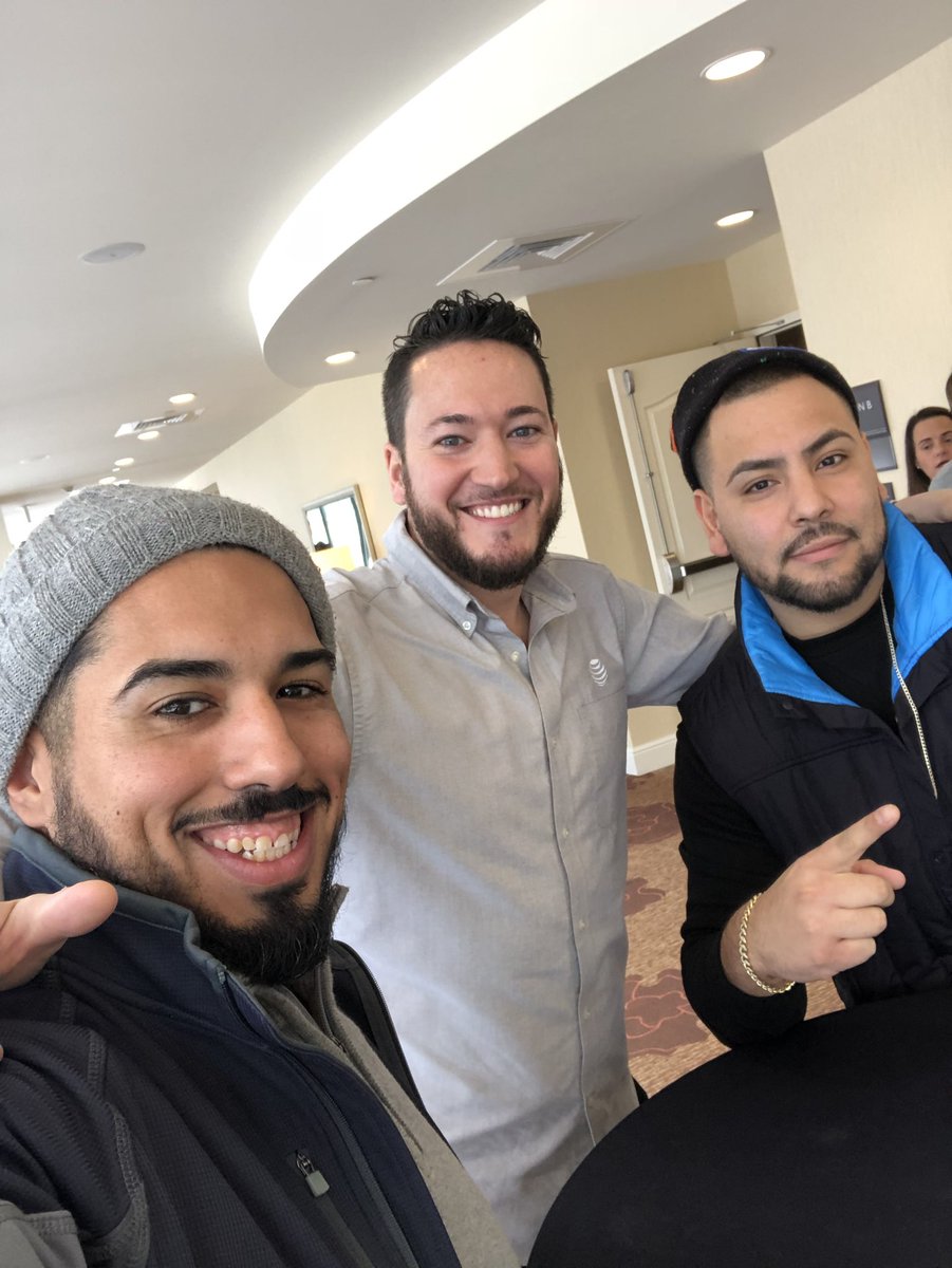 DanteDSep's tweet photo. Apple masters training with my old team. #Dreamteam #Silvercommons #1storeinthecountry2016 #Thebeastoftheeast @EduardoLBaez5 @IMDb17 https://t.co/SfMw27sp1G