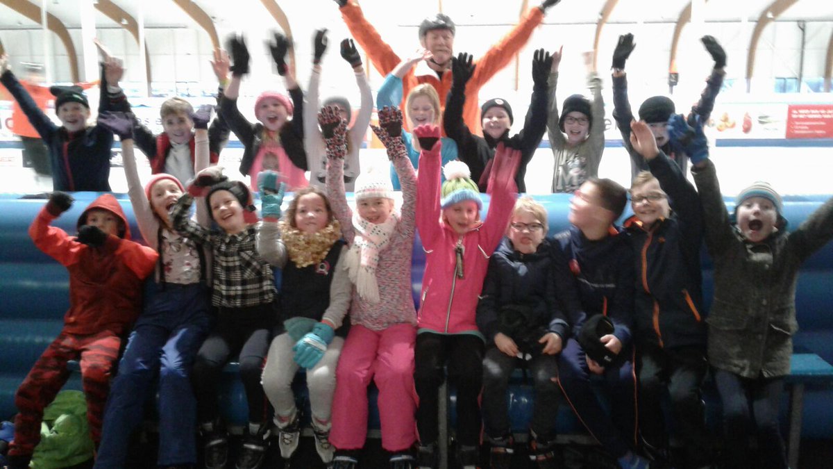Wat had groep 5-6 een lol bij het school schaatsen in de @DeElfstedenhal
