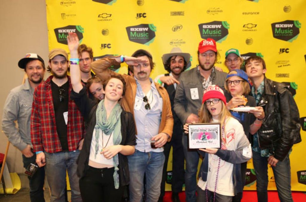 #TBT - 2014 AMAs - It's <a href="/ResidualKid/">-</a> (who won Best U18 Band in 2013 &amp; 2014 and then Best Punk Band in 2015), <a href="/ShakeyGraves/">S H A K E Y G R A V E S</a> and <a href="/wildchildsounds/">🆆🅸🅻🅳 🅲🅷🅸🅻🅳</a> (they won Best Folk &amp; Best Indie Band in 2012 &amp; then again Best Indie Band in 2014) Photo from the one and only, Todd Wolfson 🎼 📸