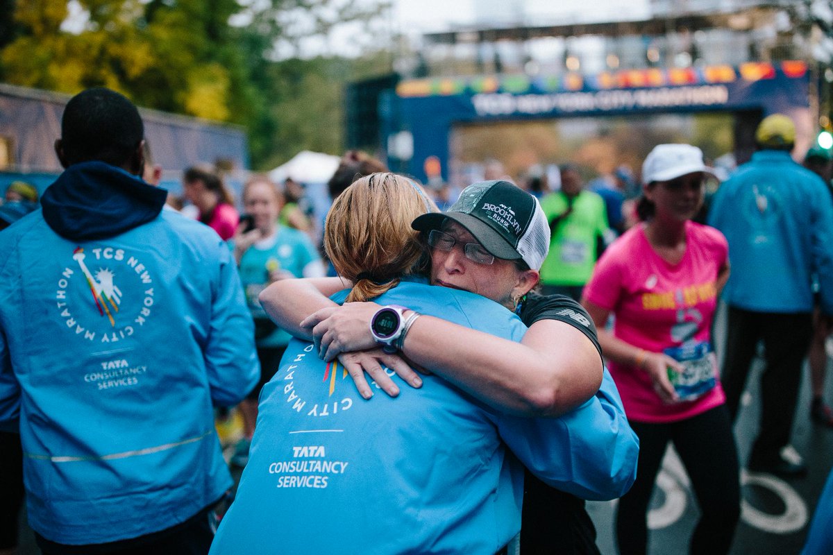 nycmarathon's tweet photo. From Staten Island to Manhattan, they lined the streets of NYC to help our runners along their 26.2-mile journey. How amazing were the #TCSNYCMarathon volunteers?! 
This #ThankYouThursday goes out to all the amazing people who step up to help make your day so amazing. https://t.co/HxcvWYE3wa