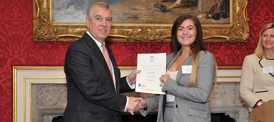 Redrow Plc On Twitter In Royal Company Two Of Our Apprentices Have Been Awarded A Gold Award In The Duke Of York Award For Technical Education From Prince Andrew At Buckingham Palace